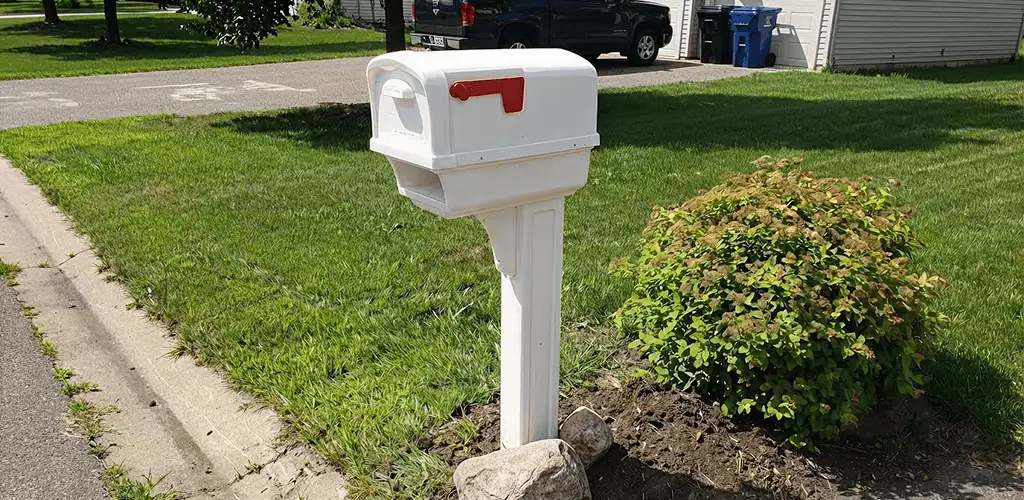 Mailbox installation for a residential curbside mailbox in Bradenton, FL